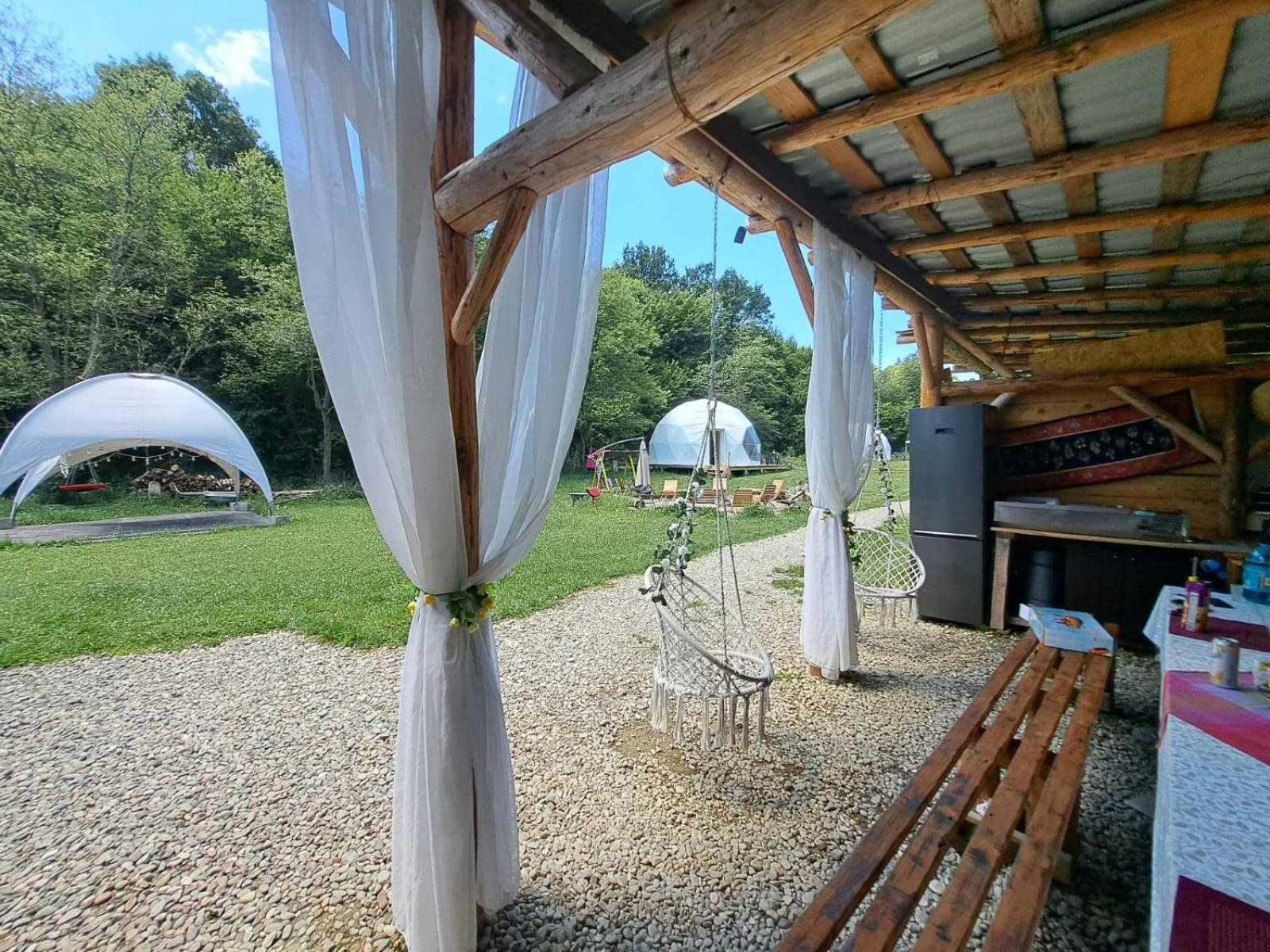 Forest Glamping Braşov Extérieur photo