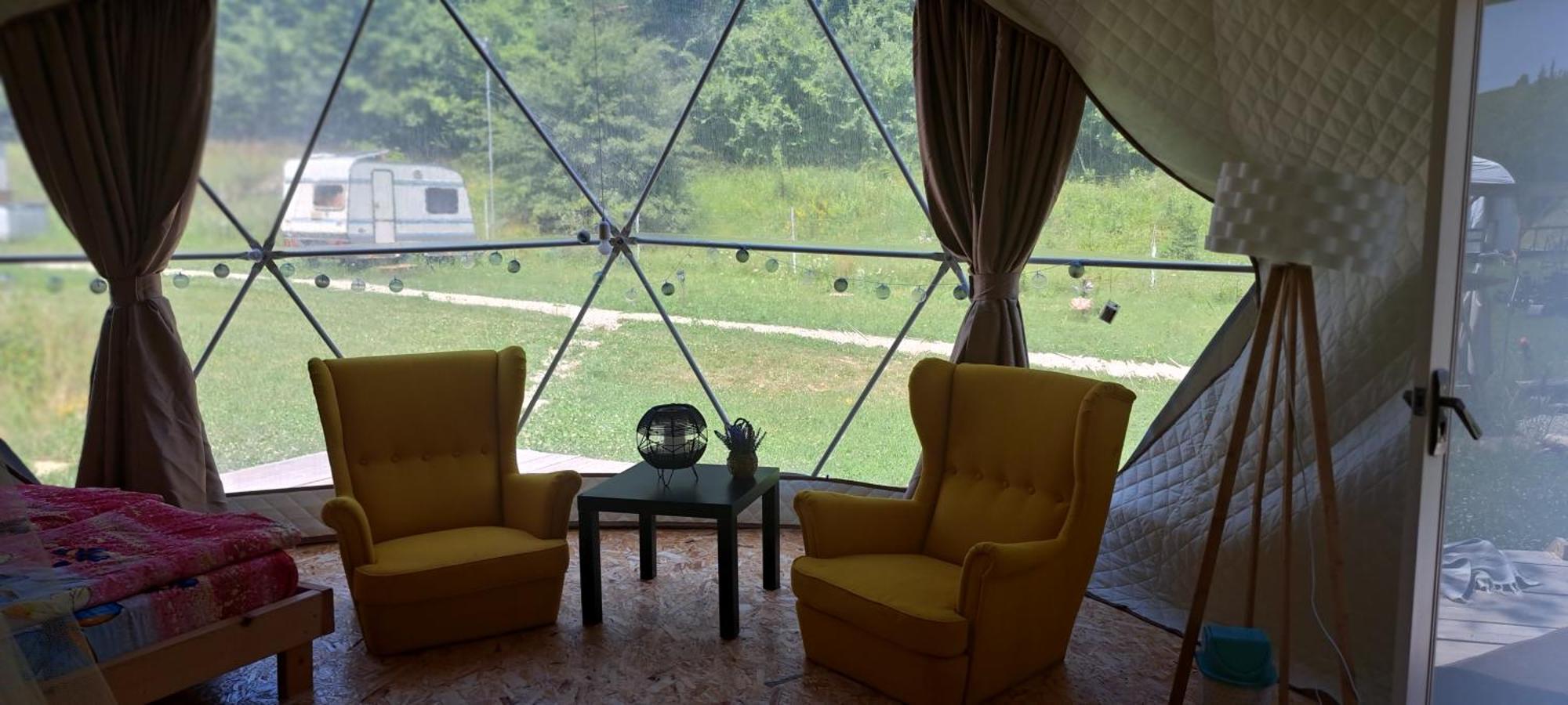 Forest Glamping Braşov Extérieur photo